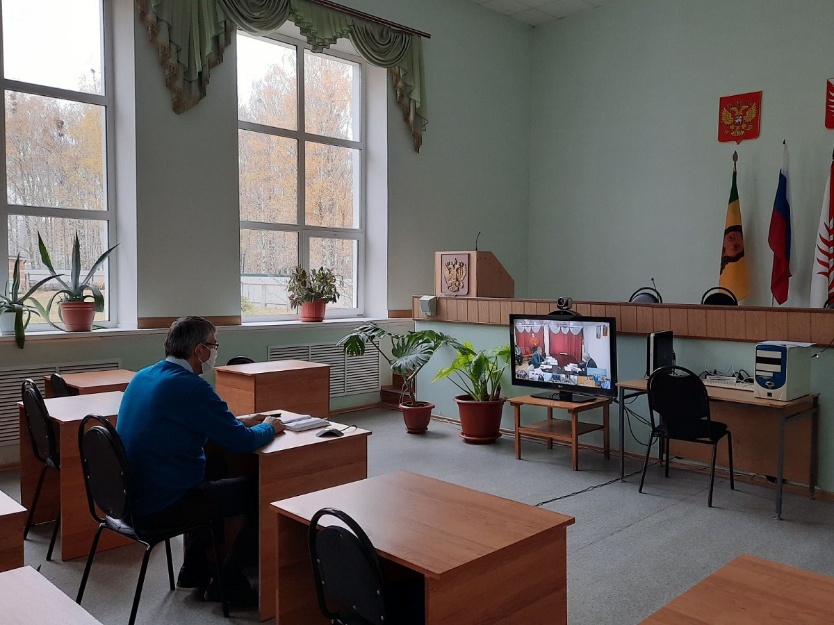 Иссинский район принял участие в совещании в режиме ВКС