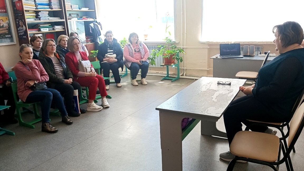 В МБОУ «Средняя школа с.Уварово» прошло общешкольное родительское собрание "Семья и школа: пути эффективного взаимодействия"