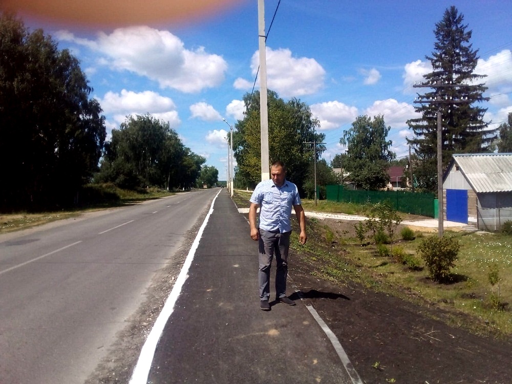 В Иссе завершилось обустройство пешеходного тротуара на улицах Садовая и Огарева В Иссе завершилось обустройство пешеходного тротуара на улицах Садовая и Огарева