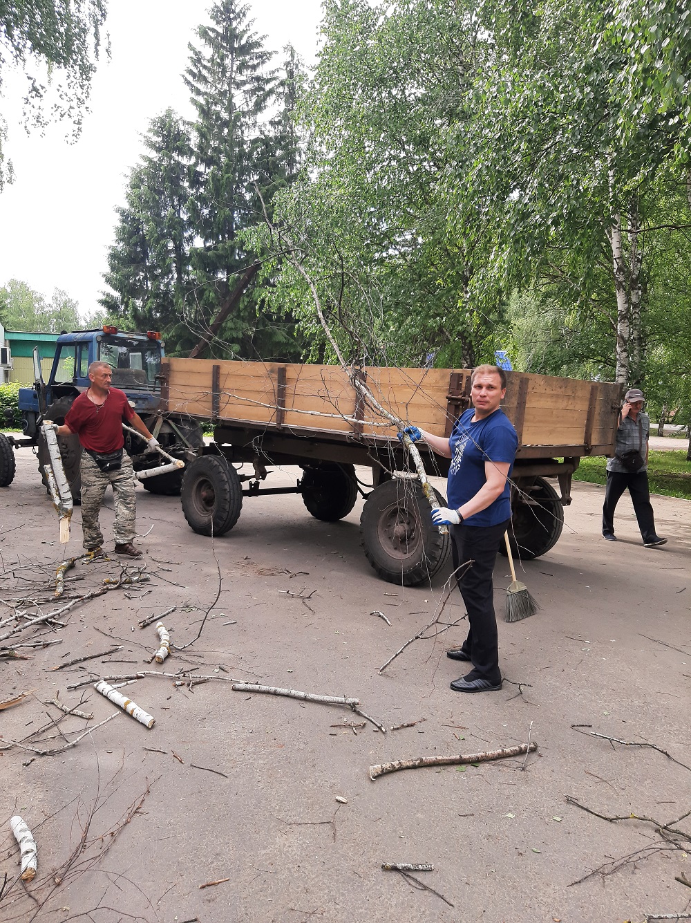 В р.п. Исса проводятся мероприятия по благоустройству