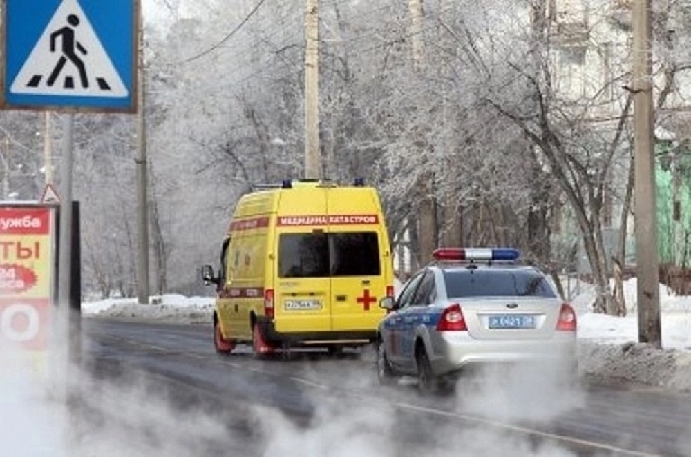 Госавтоинспекция призывает водителей соблюдать требования ПДД в отношении автомобилей экстренных служб Госавтоинспекция призывает водителей соблюдать требования ПДД в отношении автомобилей экстренных служб