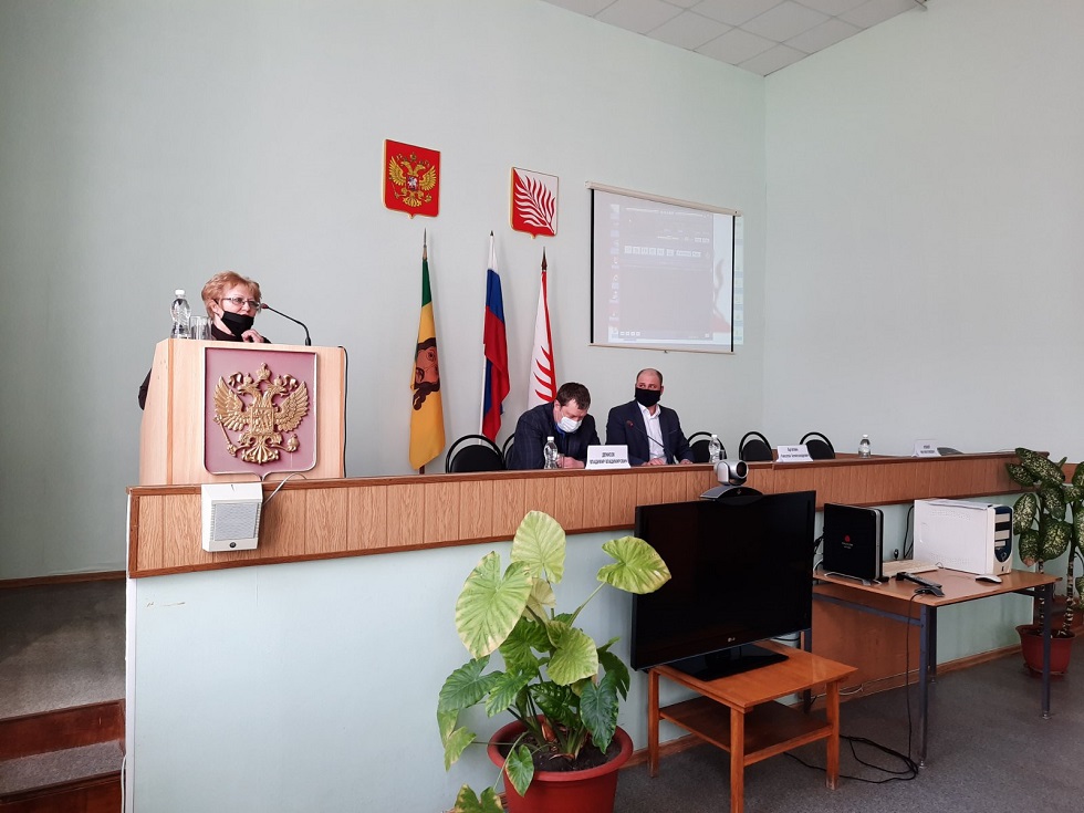 В Иссинском районе прошла очередная сессия Собрания представителей В Иссинском районе прошла очередная сессия Собрания представителей