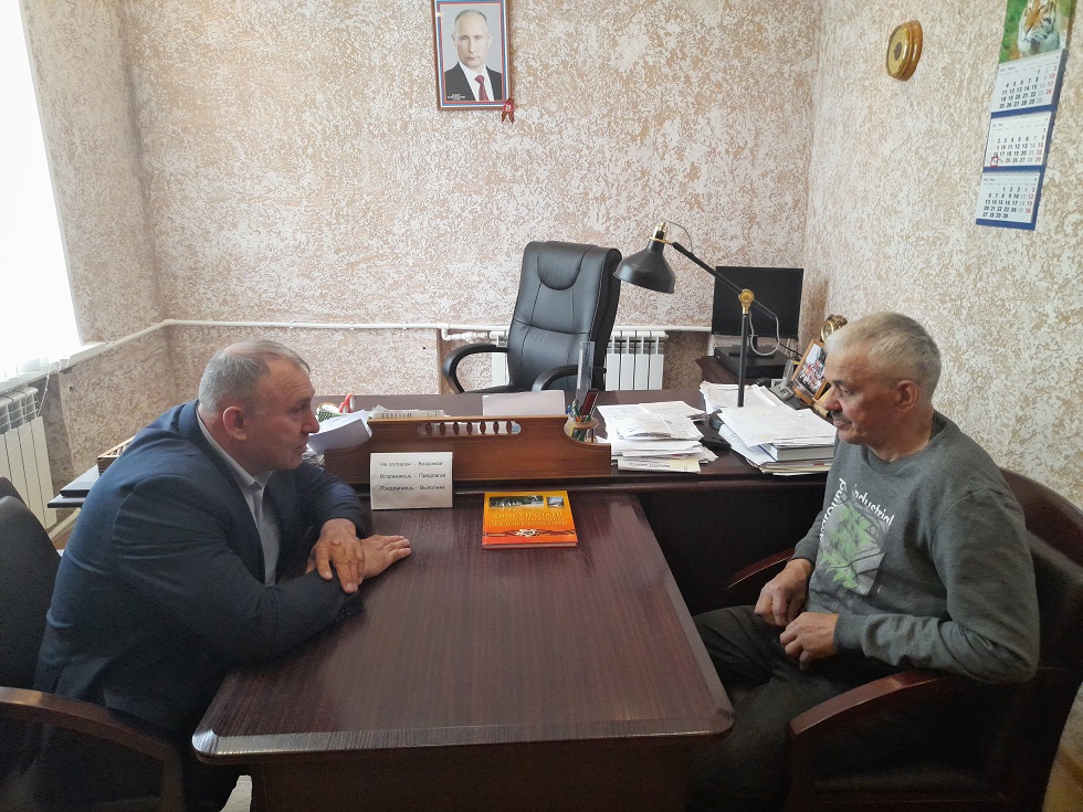 Депутат Собрания представителей Иссинского района Пензенской области Тахир Гафаров провел прием граждан 