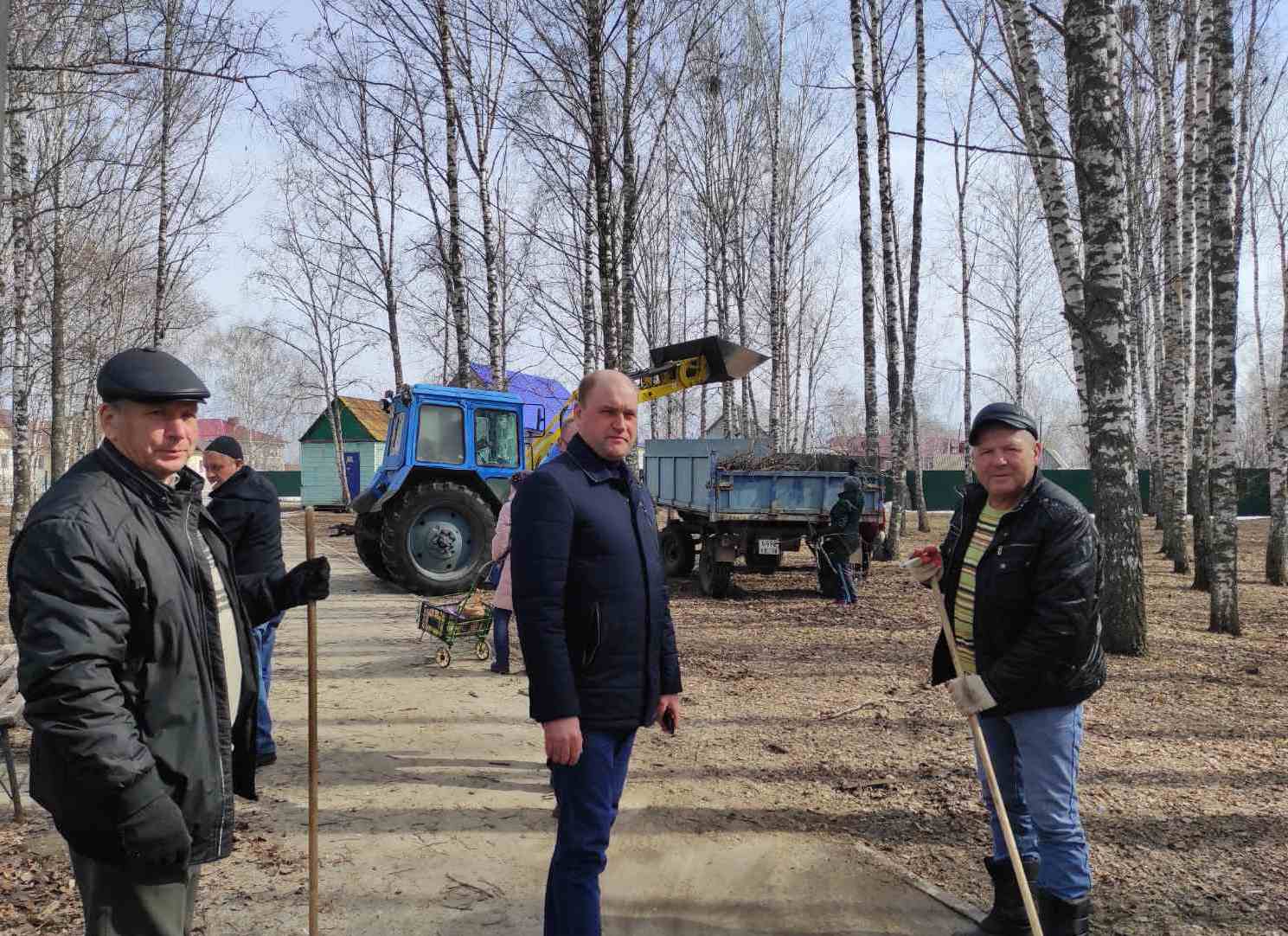 В Иссинском районе прошло благоустройство территорий В Иссинском районе прошло благоустройство территорий