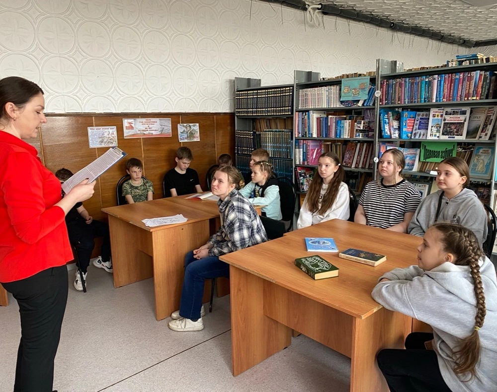 В библиотеке с. Булычево прошло мероприятие для ребят из школьного лагеря «Романтик» В библиотеке с. Булычево прошло мероприятие для ребят из школьного лагеря «Романтик»