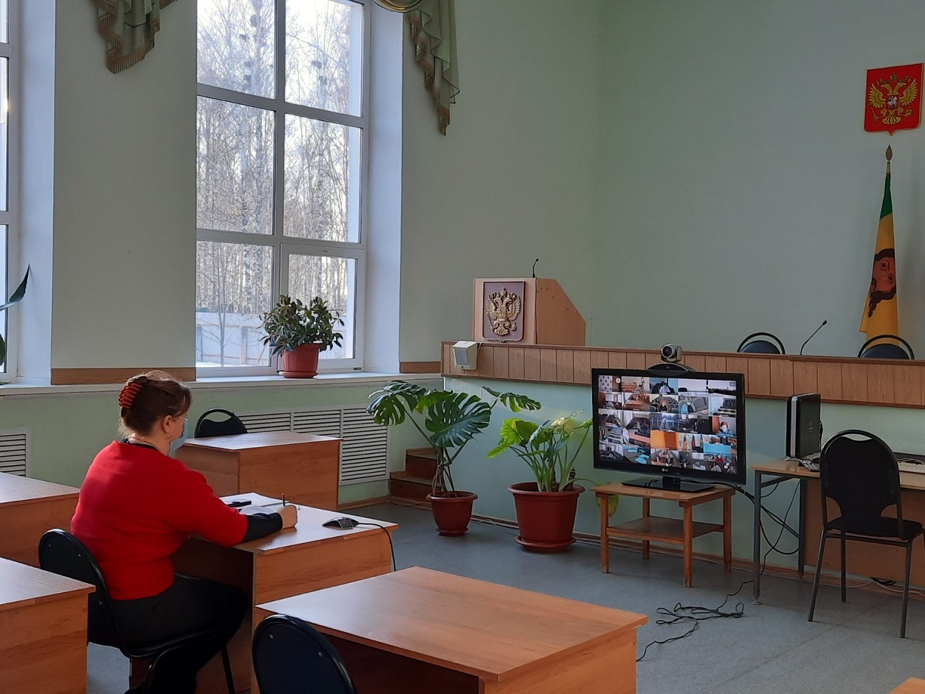 Должностные лица администрации Иссинского района приняли участие в совещании в режиме ВКС