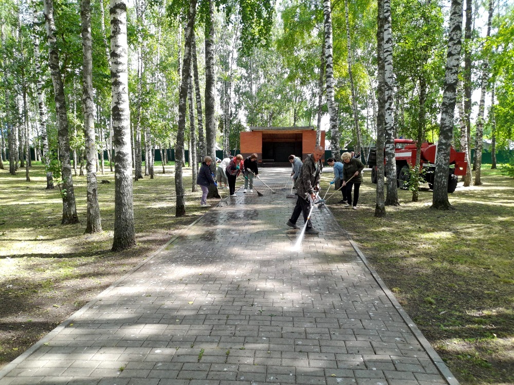В Иссинском районе состоялся региональный субботник по благоустройству и очистке