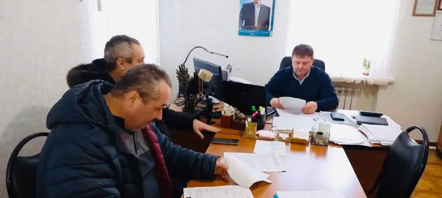 Административная комиссия  Иссинского района провела заседание