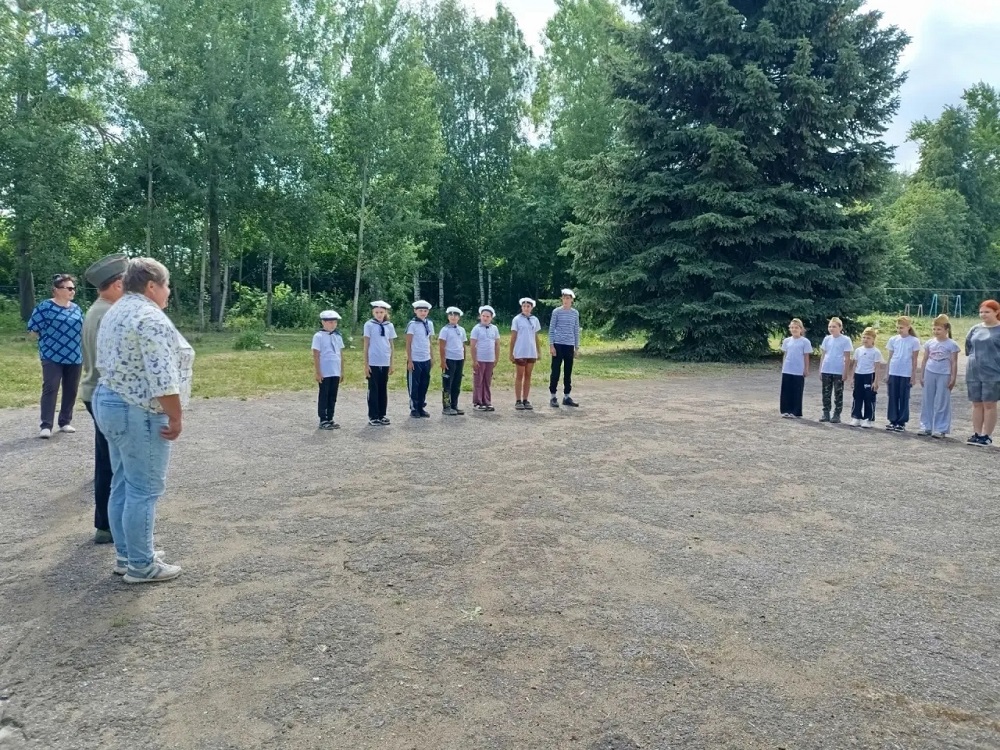 День Движения Первых в пришкольном лагере „Солнышко“ школы с.Каменный Брод