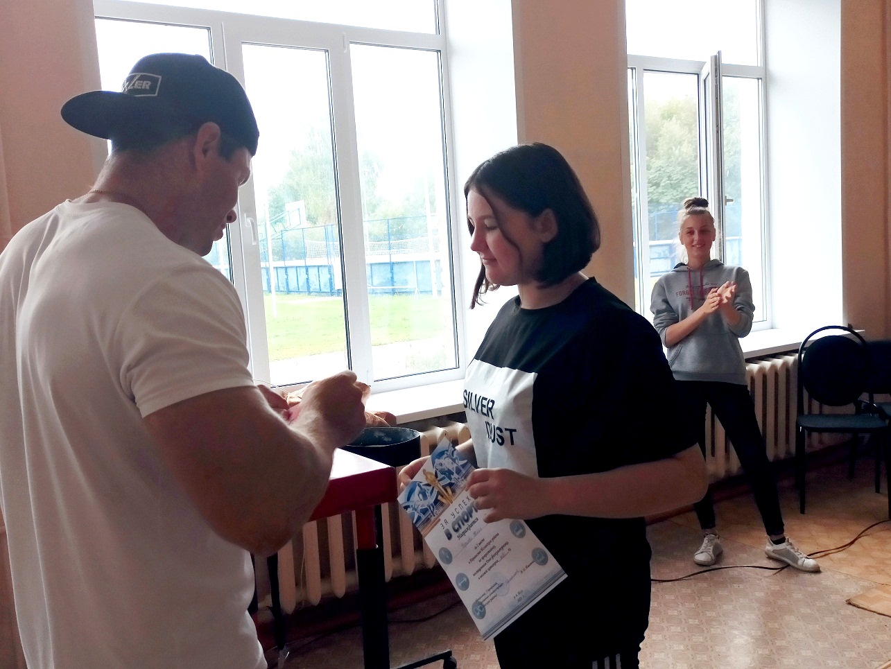 В День физкультурника состоялось Первенство Иссинского района по армрестлингу В День физкультурника состоялось Первенство Иссинского района по армрестлингу