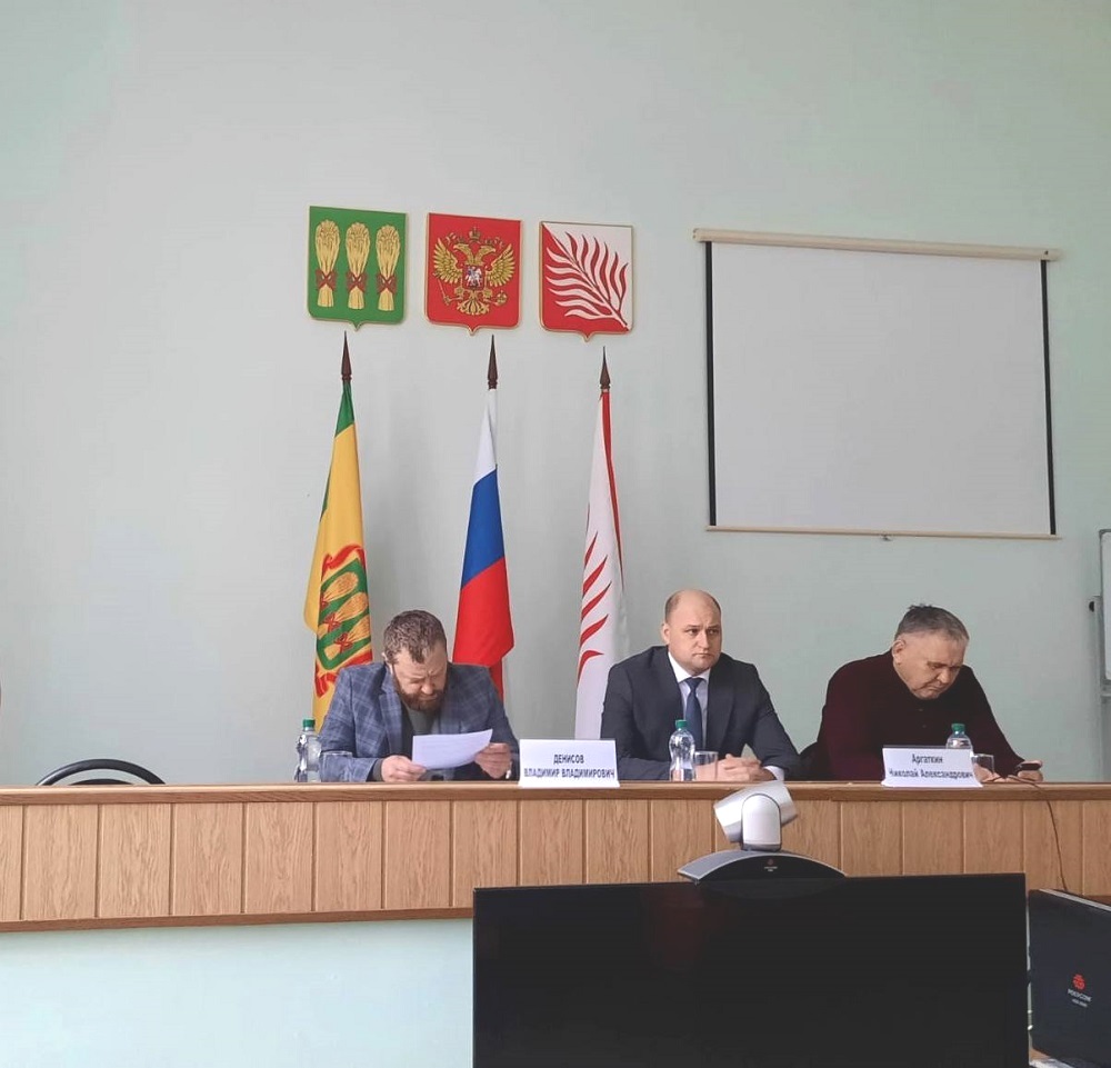 В администрации Иссинского района состоялось очередное заседание Собрания представителей В администрации Иссинского района состоялось очередное заседание Собрания представителей