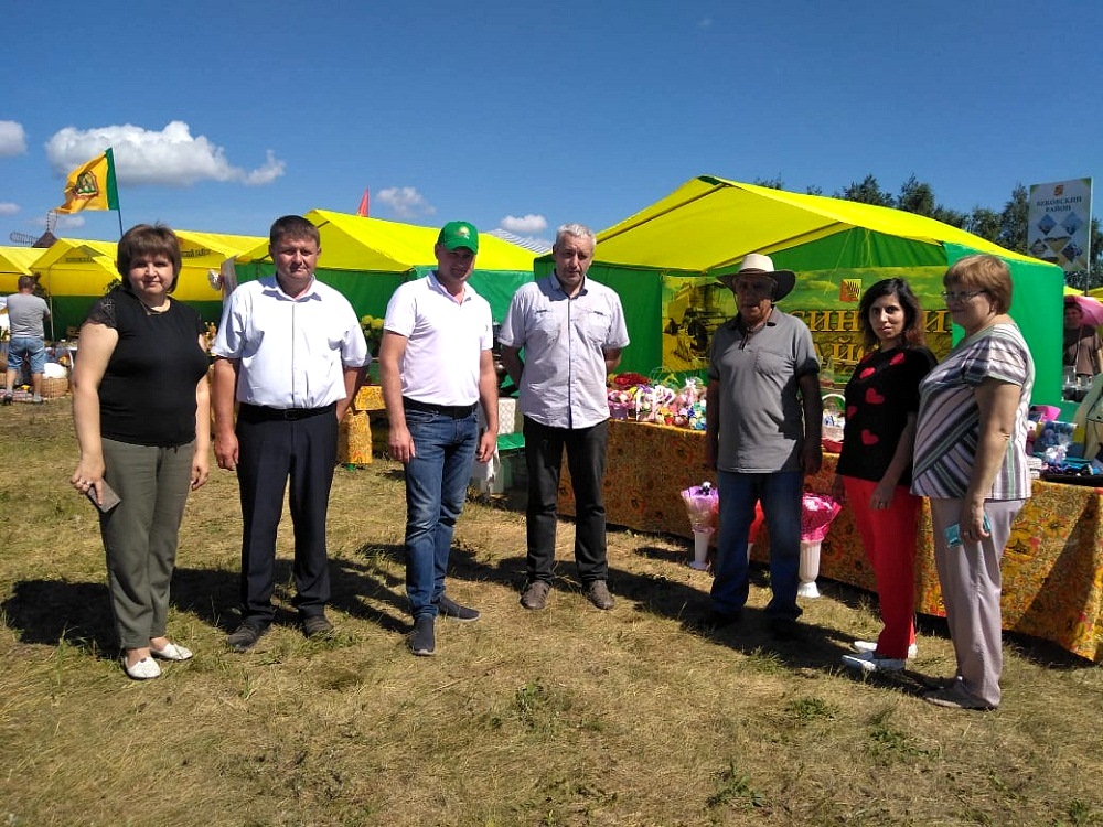 Делегация Иссинского района приняла участие в агротехнологической выставке «День поля»