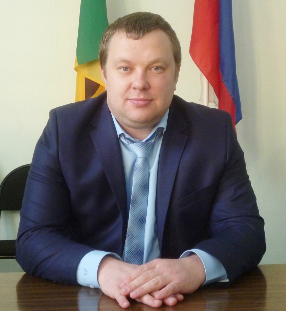Владимир Денисов поздравил жителей Иссинского района с Новым годом Владимир Денисов поздравил жителей Иссинского района с Новым годом