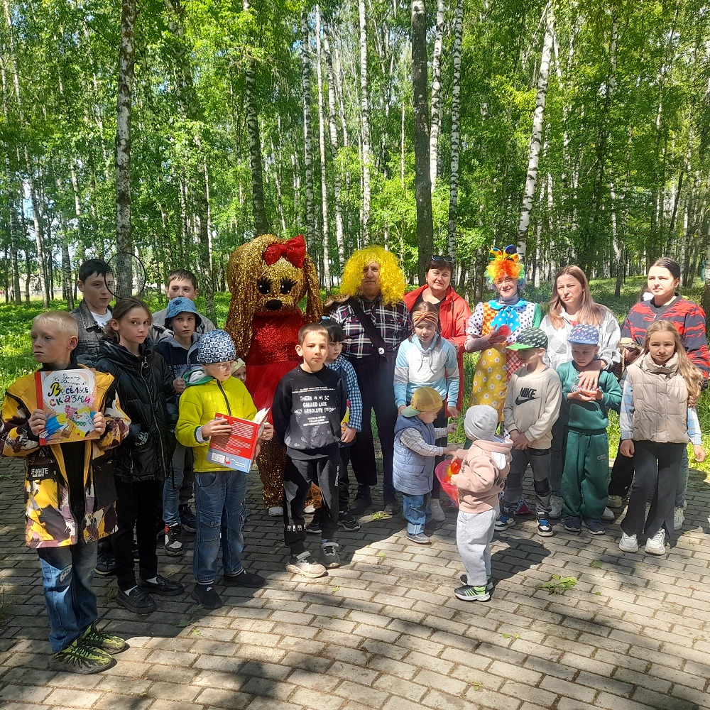 Праздник детства в берёзовом парке: как отметили День защиты детей в Иссе