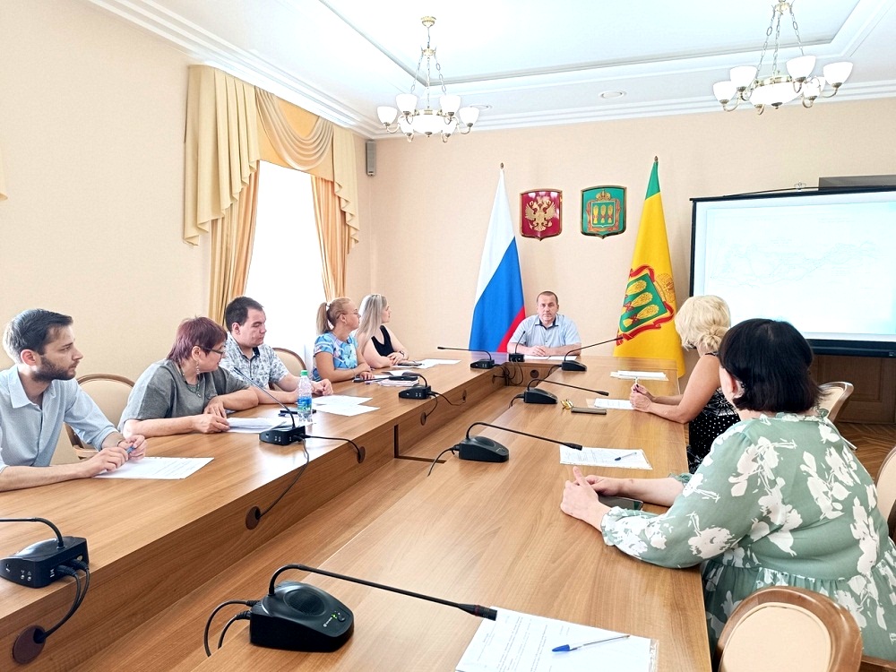 Полным ходом идёт подготовка к виртуальной выставке архивных документов на тему: «Из истории Пензенской писчебумажной фабрики торгово-промышленного товарищества на паях П.В. Сергеева» Полным ходом идёт подготовка к виртуальной выставке архивных документов на тему: «Из истории Пензенской писчебумажной фабрики торгово-промышленного товарищества на паях П.В. Сергеева»