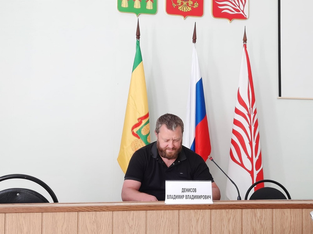 В Иссинском районе состоялась очередная сессия Собрания представителей