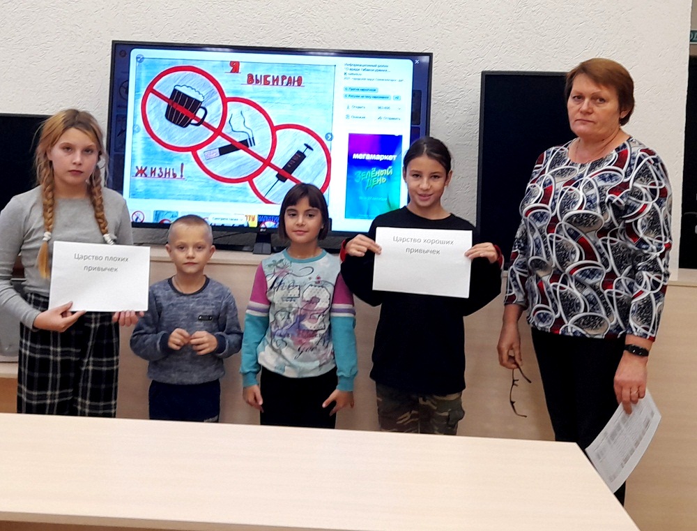 В СДК с. Каменный Брод культорганизатором была проведена агитбеседка по программе ЗОЖ «Сотвори себя сам» В СДК с. Каменный Брод культорганизатором была проведена агитбеседка по программе ЗОЖ «Сотвори себя сам»