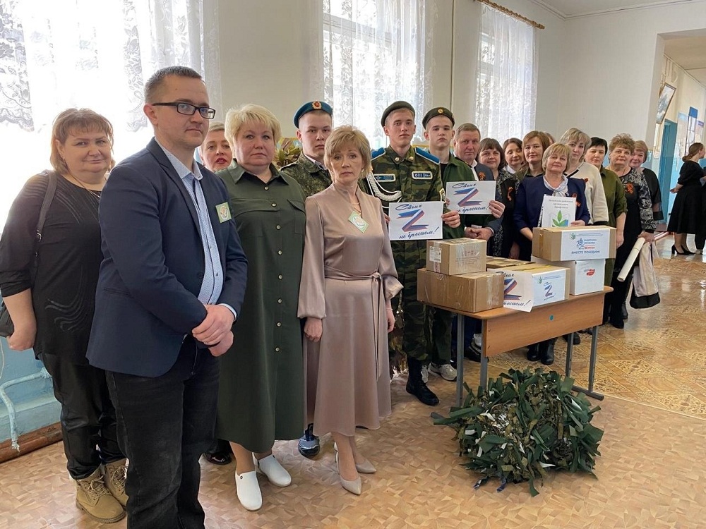Первичные профсоюзные организации Иссинского района приняли участие в акции "Женскими руками куем Победу"