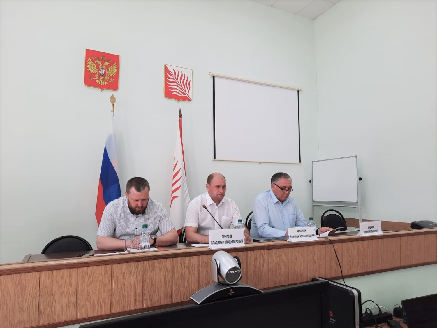 В Иссинском районе прошла очередная сессия Собрания представителей В Иссинском районе прошла очередная сессия Собрания представителей