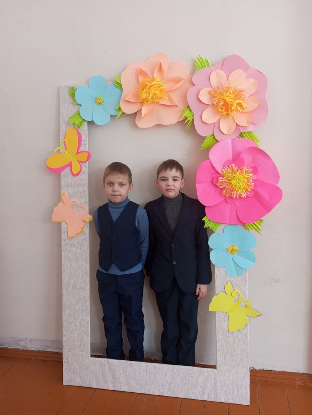 А в Филиале школы искусств с. Каменный Брод уже расцвели весенние цветы!