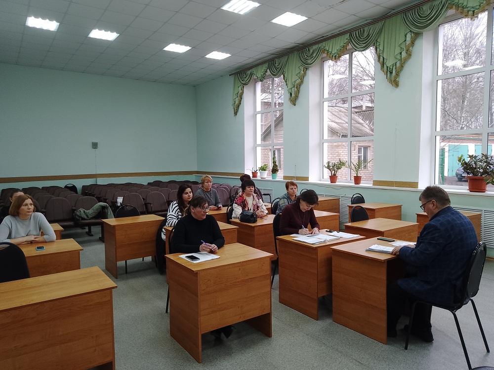 Состоялось заседание комиссии по делам несовершеннолетних и защите их прав