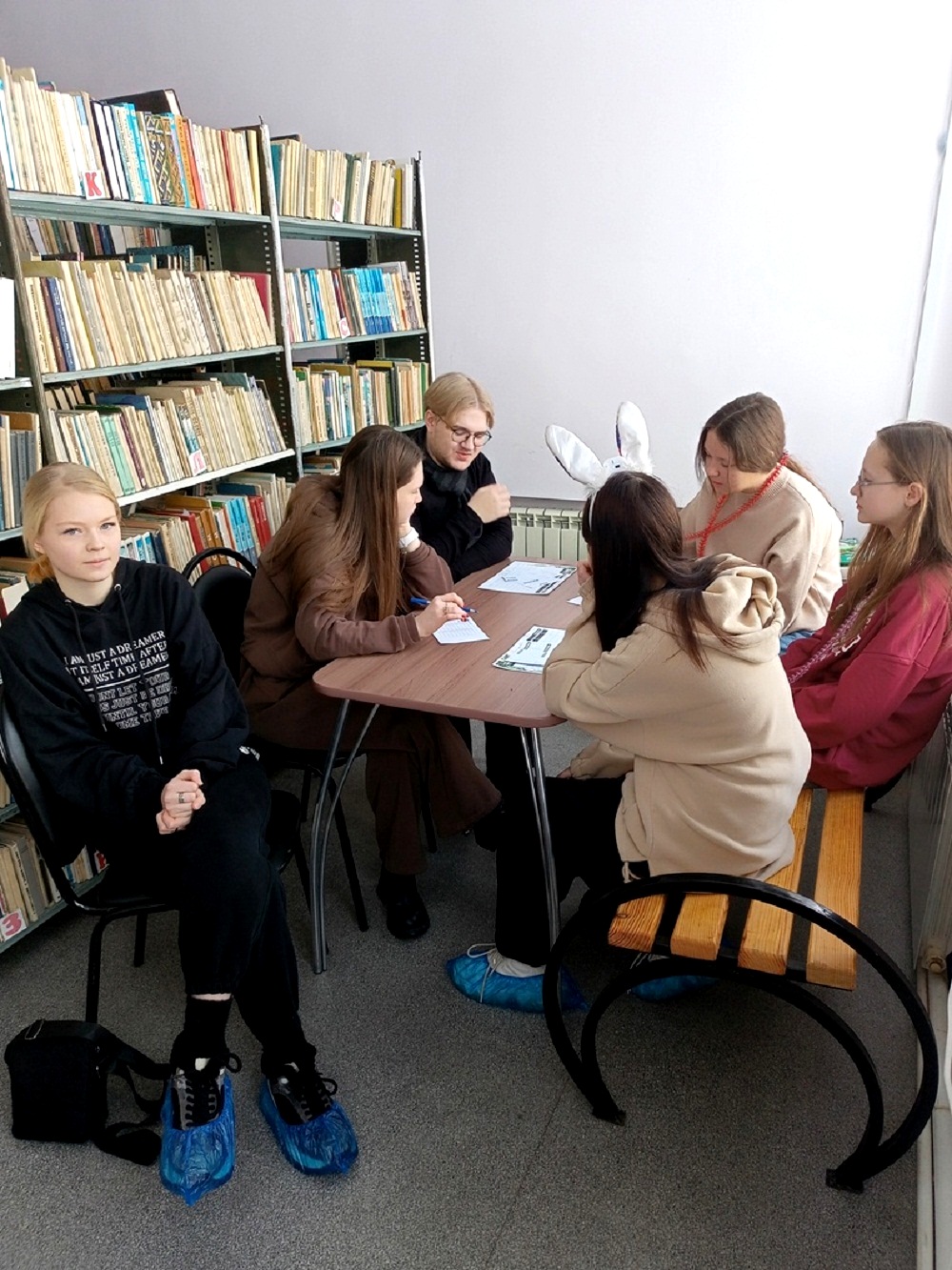 В Центральной районной библиотеке р.п. Исса прошла интеллектуально-развлекательная игра «Преданья русской старины»