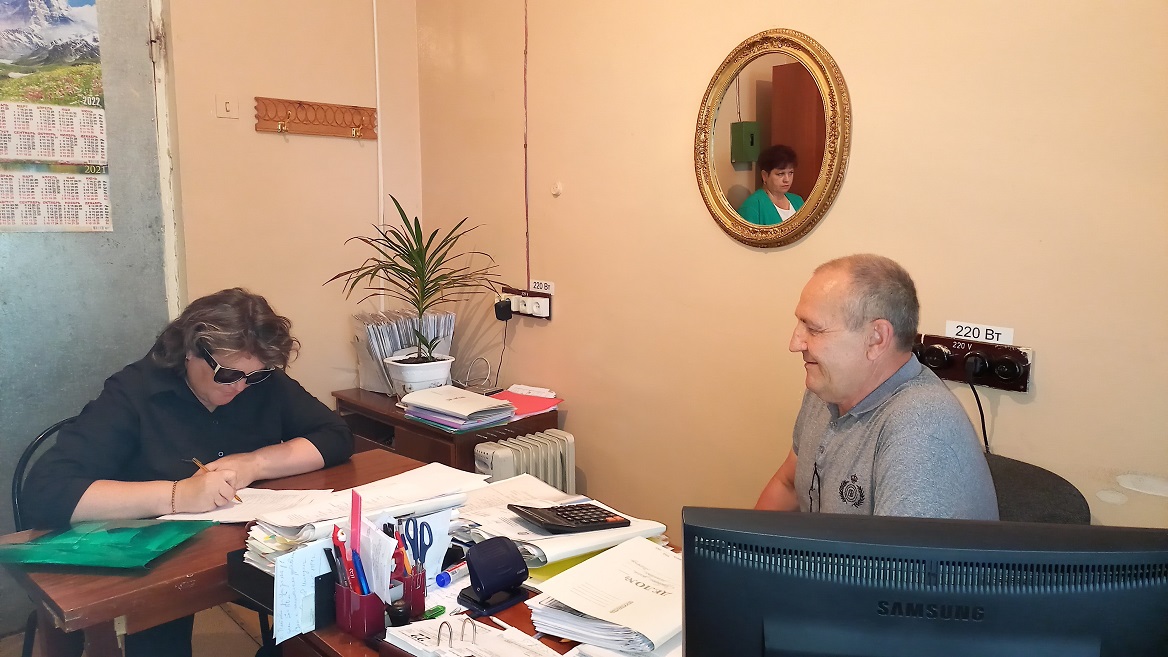 Депутат Собрания представителей Иссинского района Пензенской области Александр Антонов провел прием населения
