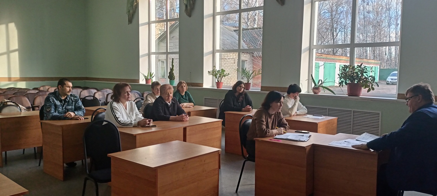 Состоялось заседание комиссии по делам несовершеннолетних и защите их прав