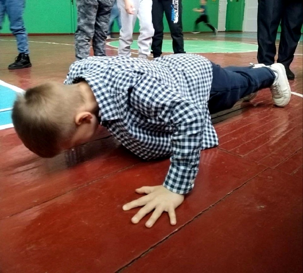 На базе МБОУ "Лицей р. п. Исса имени Н.Н. Гаврилова" было проведено мероприятие в рамках "Осеннего марафона ГТО"
