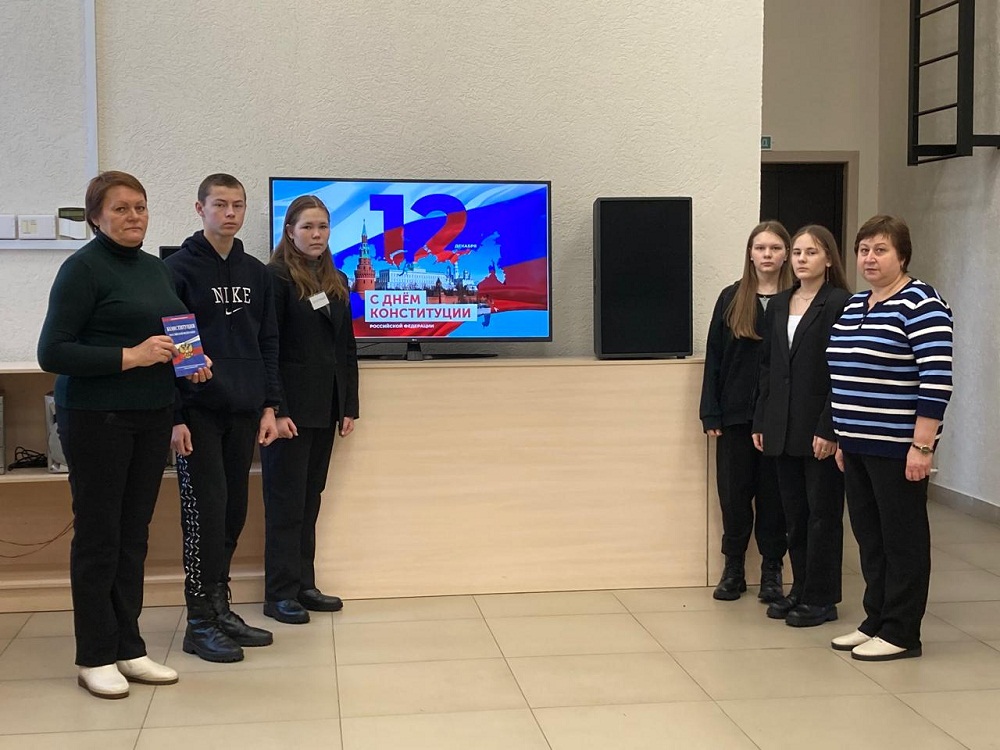 В СДК с. Каменный Брод проведён информационно-познавательный час «Надо знать!» В СДК с. Каменный Брод проведён информационно-познавательный час «Надо знать!»