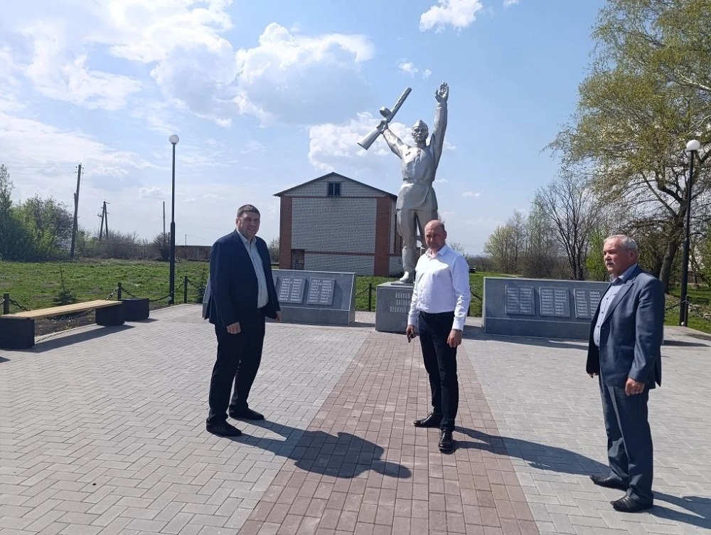 Инспекционная поездка по объектам благоустройства к 9 Мая в р. п. Исса и Иссинском районе Инспекционная поездка по объектам благоустройства к 9 Мая в р. п. Исса и Иссинском районе