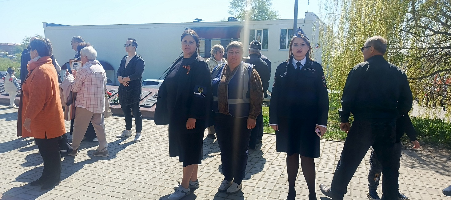 Народные дружинники принимают участие в обеспечении сохранности монументов воинской славы, памятников и мест захоронения погибших воинов Великой Отечественной войны