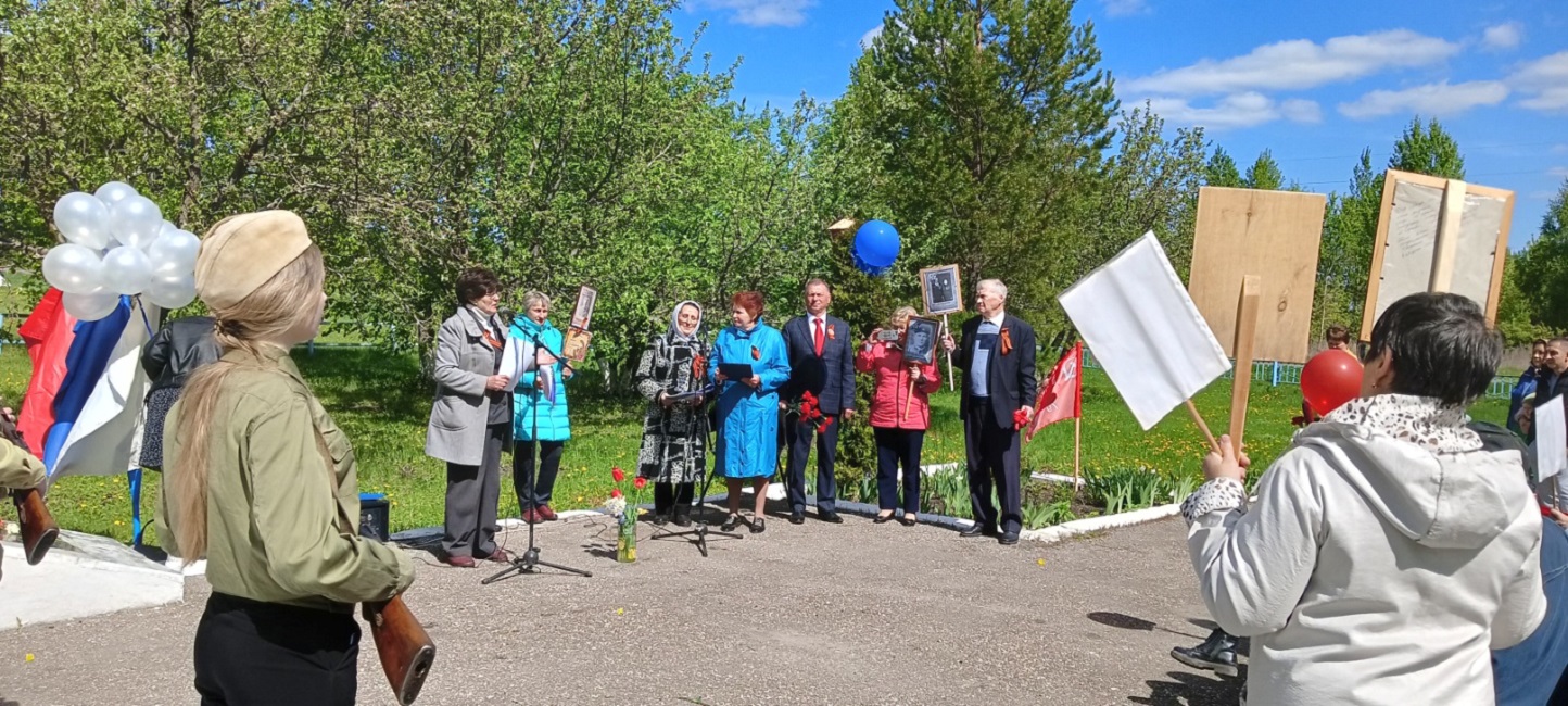 В селе Знаменская Пестровка прошел торжественный митинг, посвященный празднованию 78-й годовщины Победы 