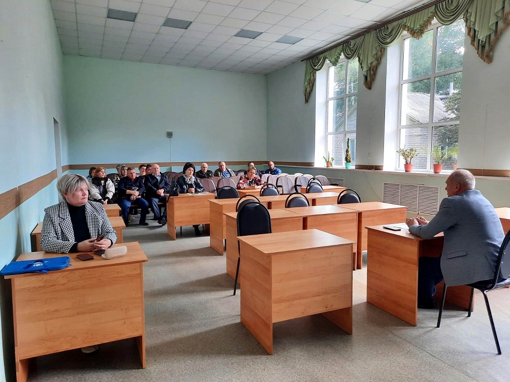 В Иссинском районе обсудили ход выполнения мероприятий по подготовке к осенне-зимнему отопительному периоду 2025-2026 г.г.