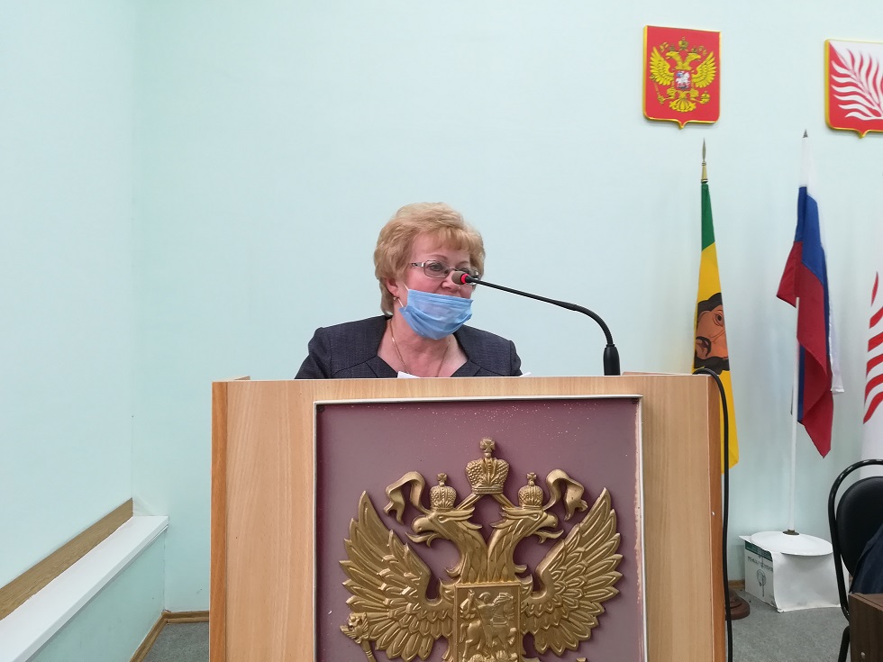 Депутаты Собрания представителей Иссинского района Пензенской области обсудили проект бюджета на 2021 год и плановый период 2022 и 2023 годов