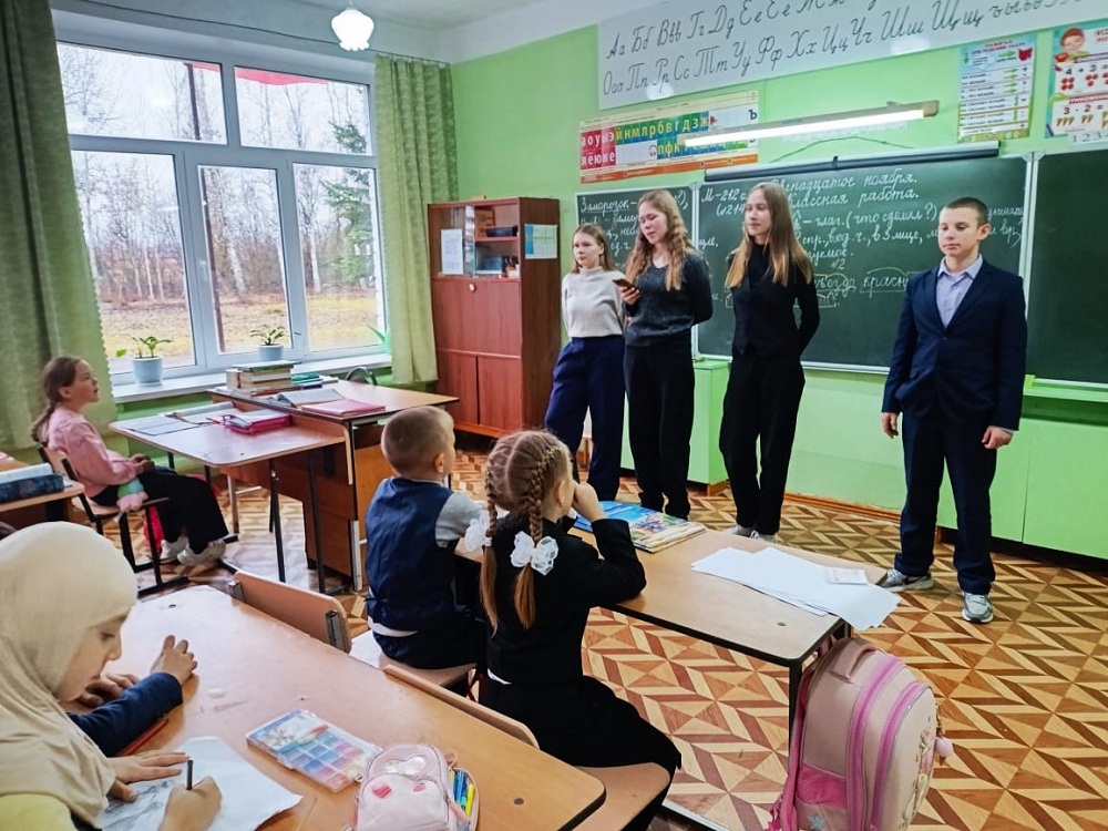 Безопасность на дорогах: юные инспекторы в действии! Безопасность на дорогах: юные инспекторы в действии!