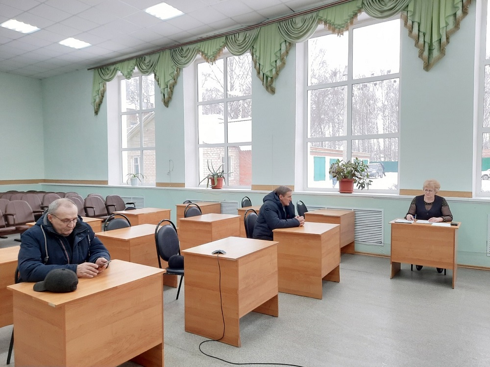 В администрации Иссинского района прошло заседание комиссии по бюджетной, налоговой и экономической политике