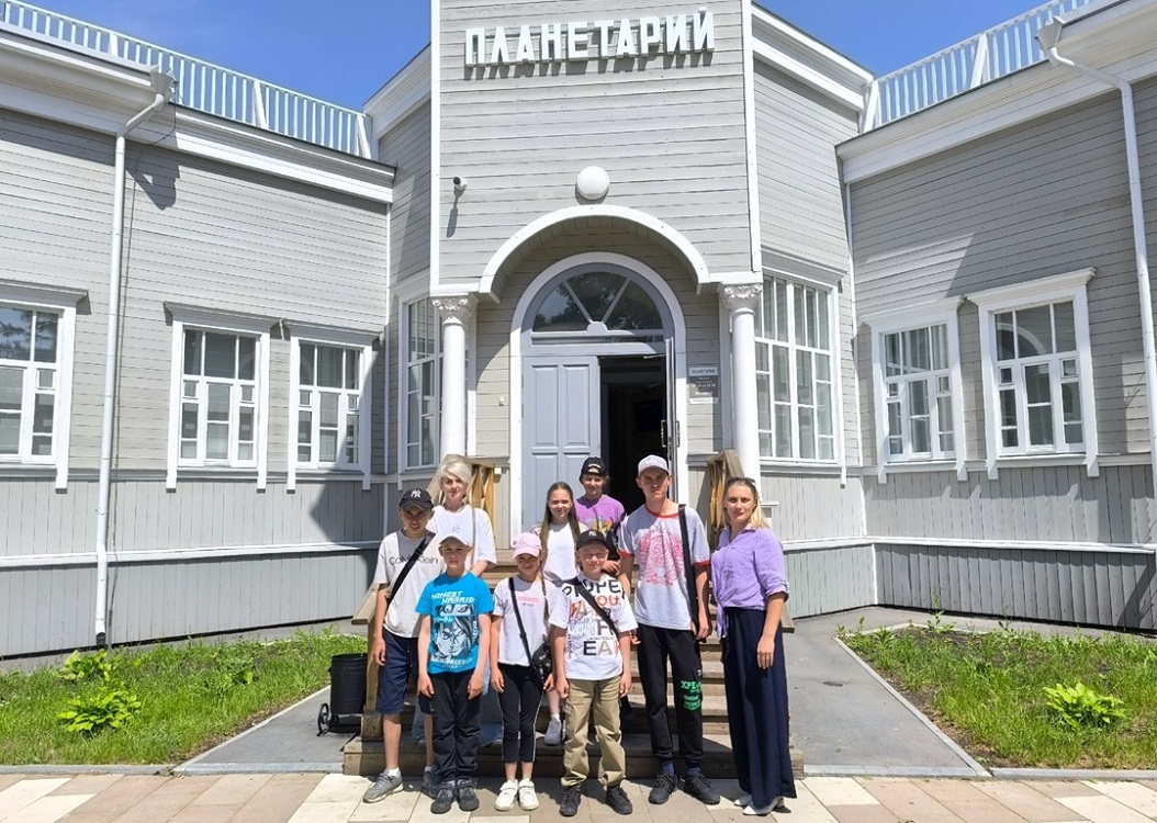 Учащиеся Дмитриевской школы Иссинского района посетили Пензенский планетарий