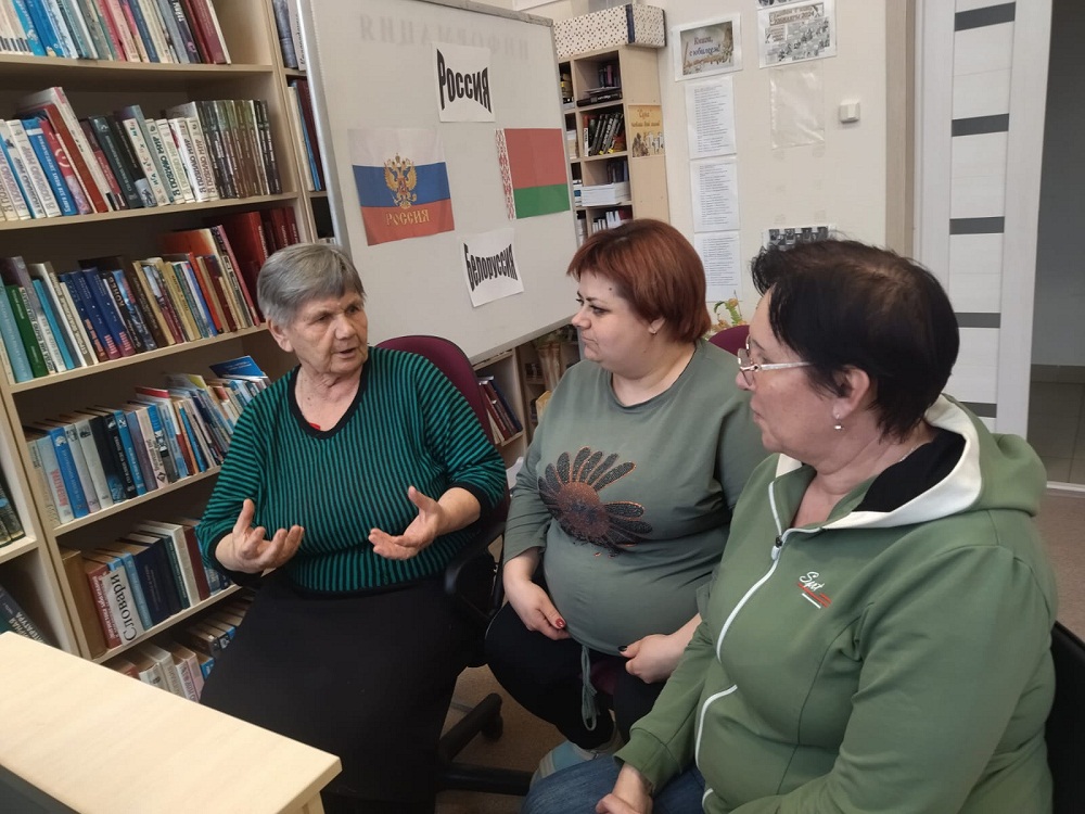 В библиотеке с. Каменный Брод был организован просмотр презентации В библиотеке с. Каменный Брод был организован просмотр презентации