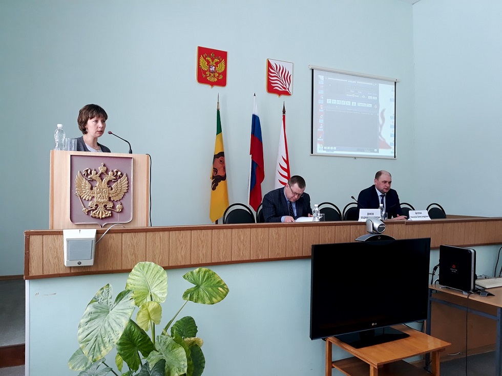 В Иссинском районе прошла очередная сессия Собрания представителей В Иссинском районе прошла очередная сессия Собрания представителей
