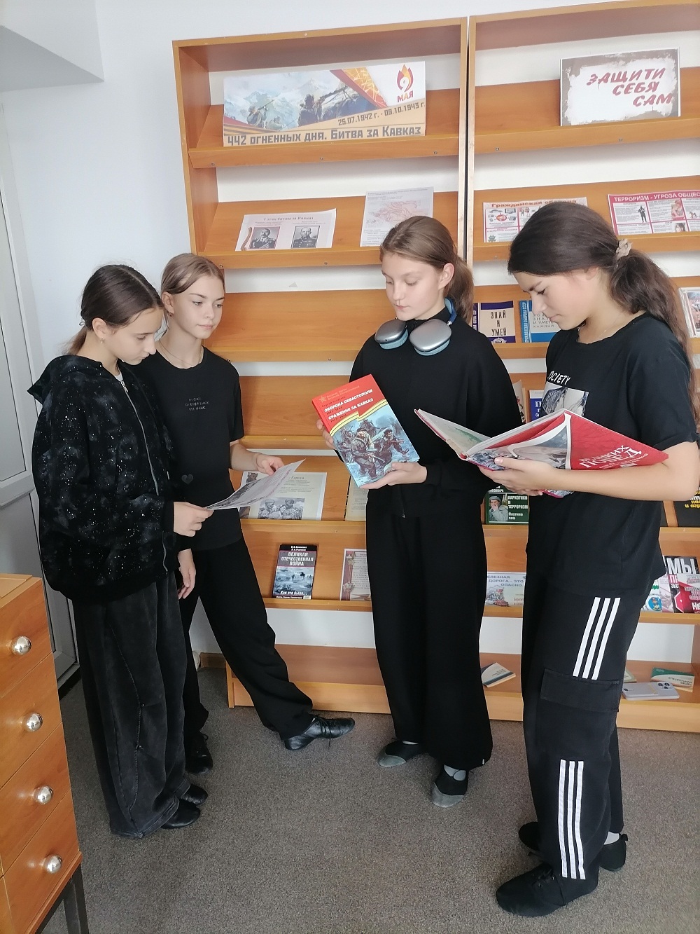Книжная выставка-память «442 огненных дня» в Центральной библиотеке р.п. Исса Книжная выставка-память «442 огненных дня» в Центральной библиотеке р.п. Исса