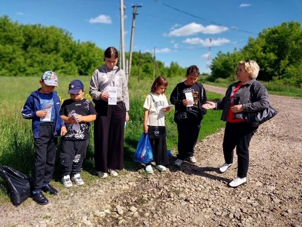 «Осторожно — вода!»: в Бекетовке библиотекарь провела беседу о безопасности на водоёмах «Осторожно — вода!»: в Бекетовке библиотекарь провела беседу о безопасности на водоёмах