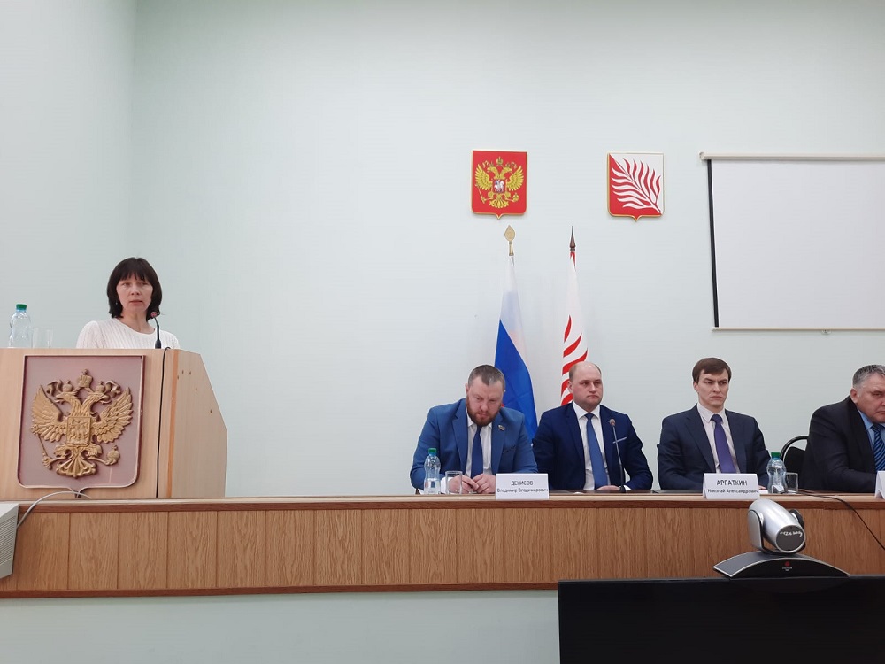 В Иссинском районе прошла очередная сессия Собрания представителей