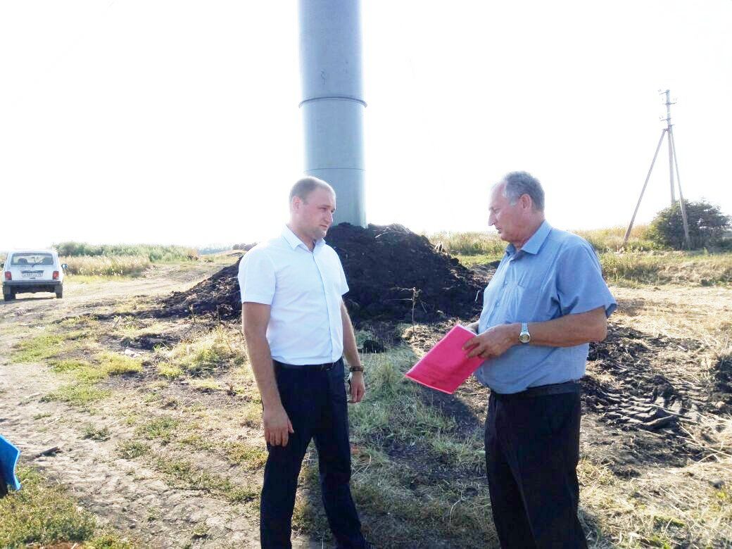 Глава иссинской районной администрации оценил состояние соловцовской водонапорной башни после капремонта 