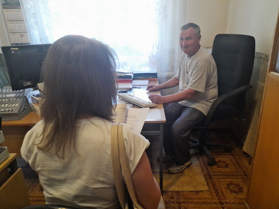 Депутат Собрания представителей Иссинского района Пензенской области Евгений Денисов провел прием населения Депутат Собрания представителей Иссинского района Пензенской области Евгений Денисов провел прием населения
