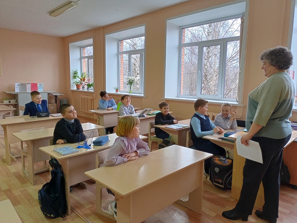 В МБОУ «Лицей р.п. Исса имени Гаврилова Н.Н» для учеников 3 класса культорганизатором Центрального районного Дома культуры проведена игровая программа «Сильные, смелые, ловкие и умелые!» В МБОУ «Лицей р.п. Исса имени Гаврилова Н.Н» для учеников 3 класса культорганизатором Центрального районного Дома культуры проведена игровая программа «Сильные, смелые, ловкие и умелые!»