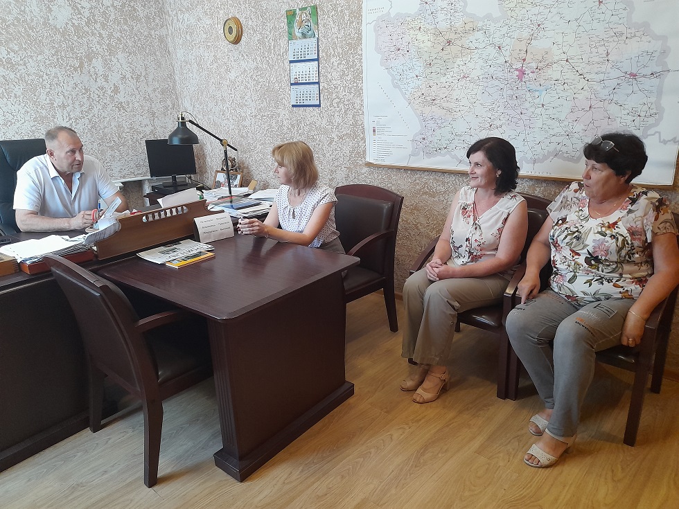 Депутат Собрания представителей Иссинского района Пензенской области Тахир Гафаров провел прием граждан
