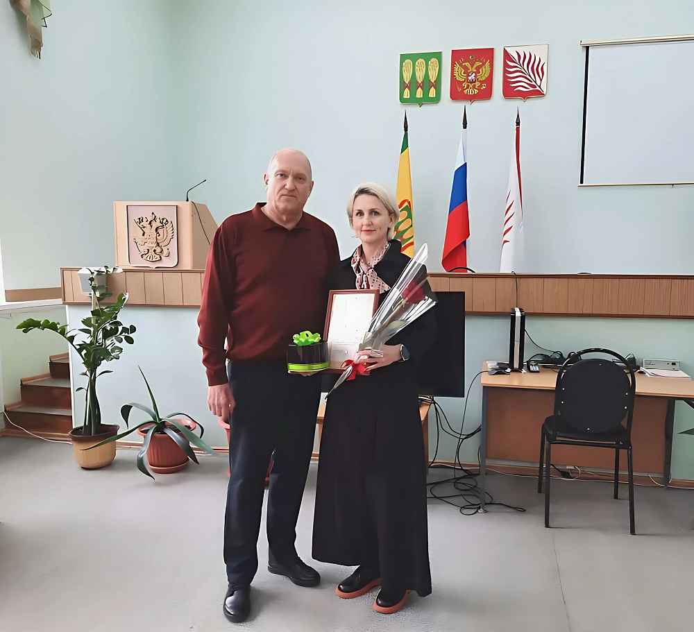 В Иссинском районе чествовали специалистов по охране труда В Иссинском районе чествовали специалистов по охране труда