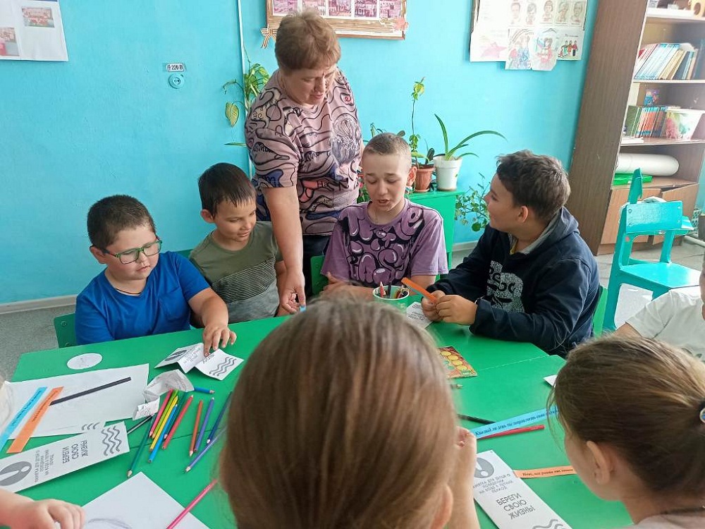 Библиотекарь библиотеки с.Уварово провела с детьми беседу-предупреждение «Будь осторожен! Библиотекарь библиотеки с.Уварово провела с детьми беседу-предупреждение «Будь осторожен!