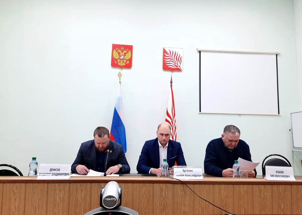 В Иссинском районе прошла очередная сессия Собрания представителей